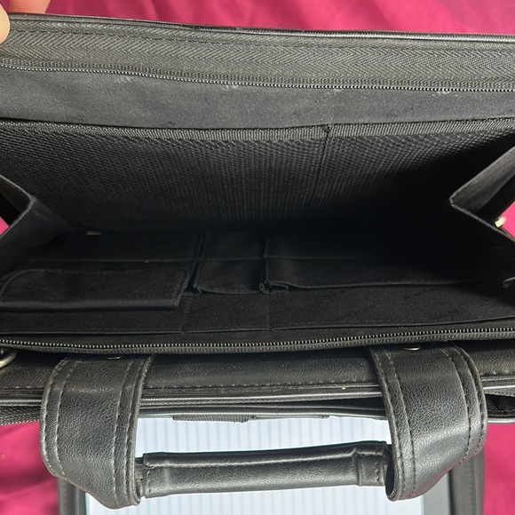 Black Leather Men's Briefcase - Picture 6 of 6